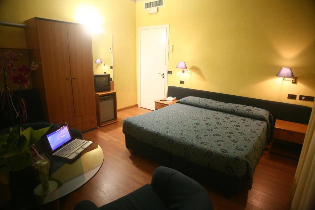 Hotel Victoria Porto San Giorgio Zimmer foto