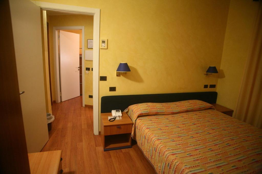 Hotel Victoria Porto San Giorgio Zimmer foto