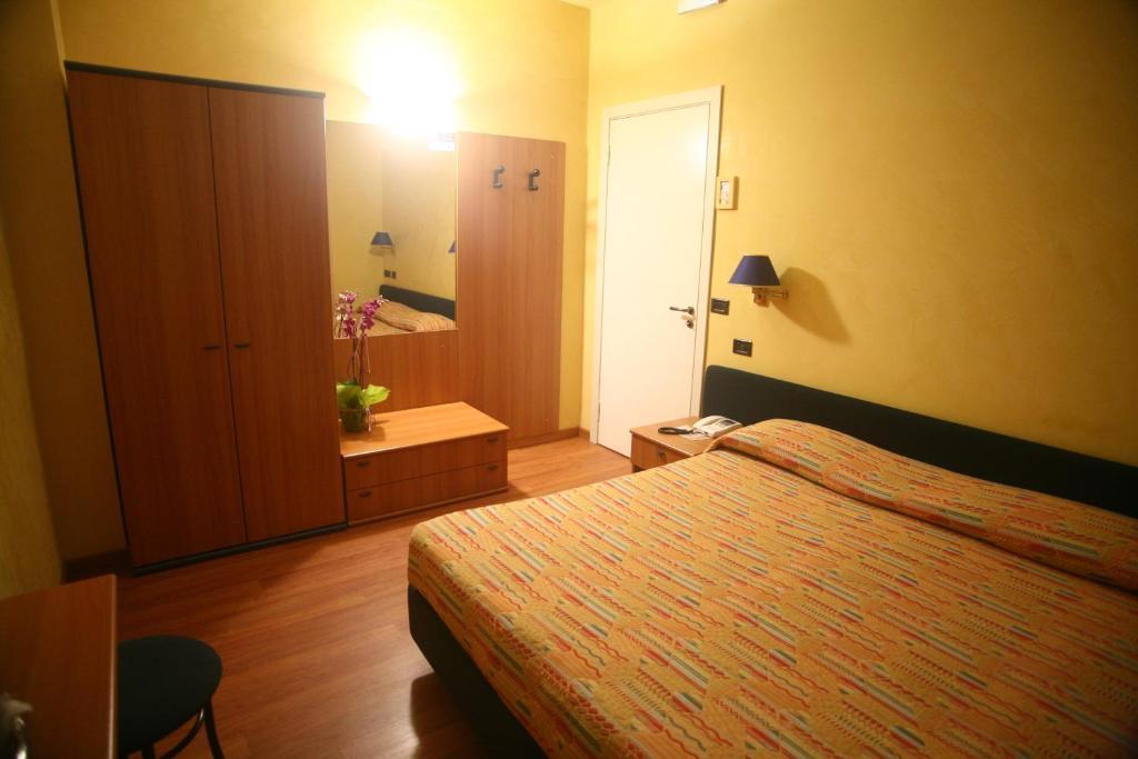 Hotel Victoria Porto San Giorgio Zimmer foto